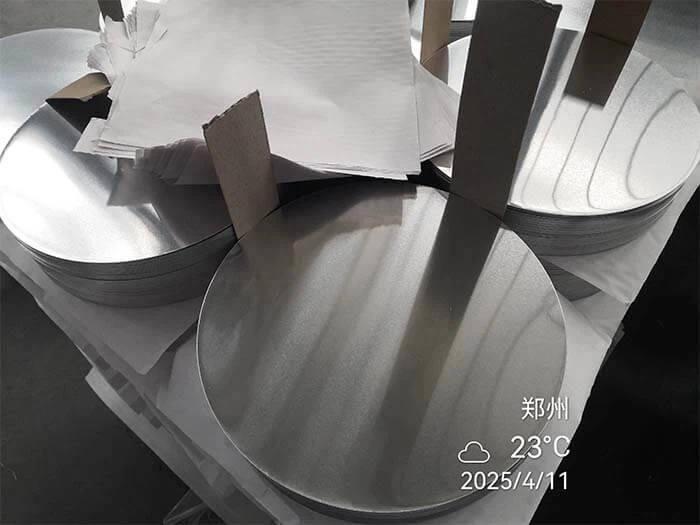 Disco de alumínio para vasos